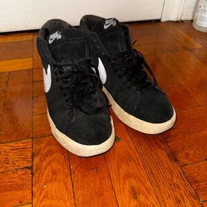 Nike SB Blazer Mid